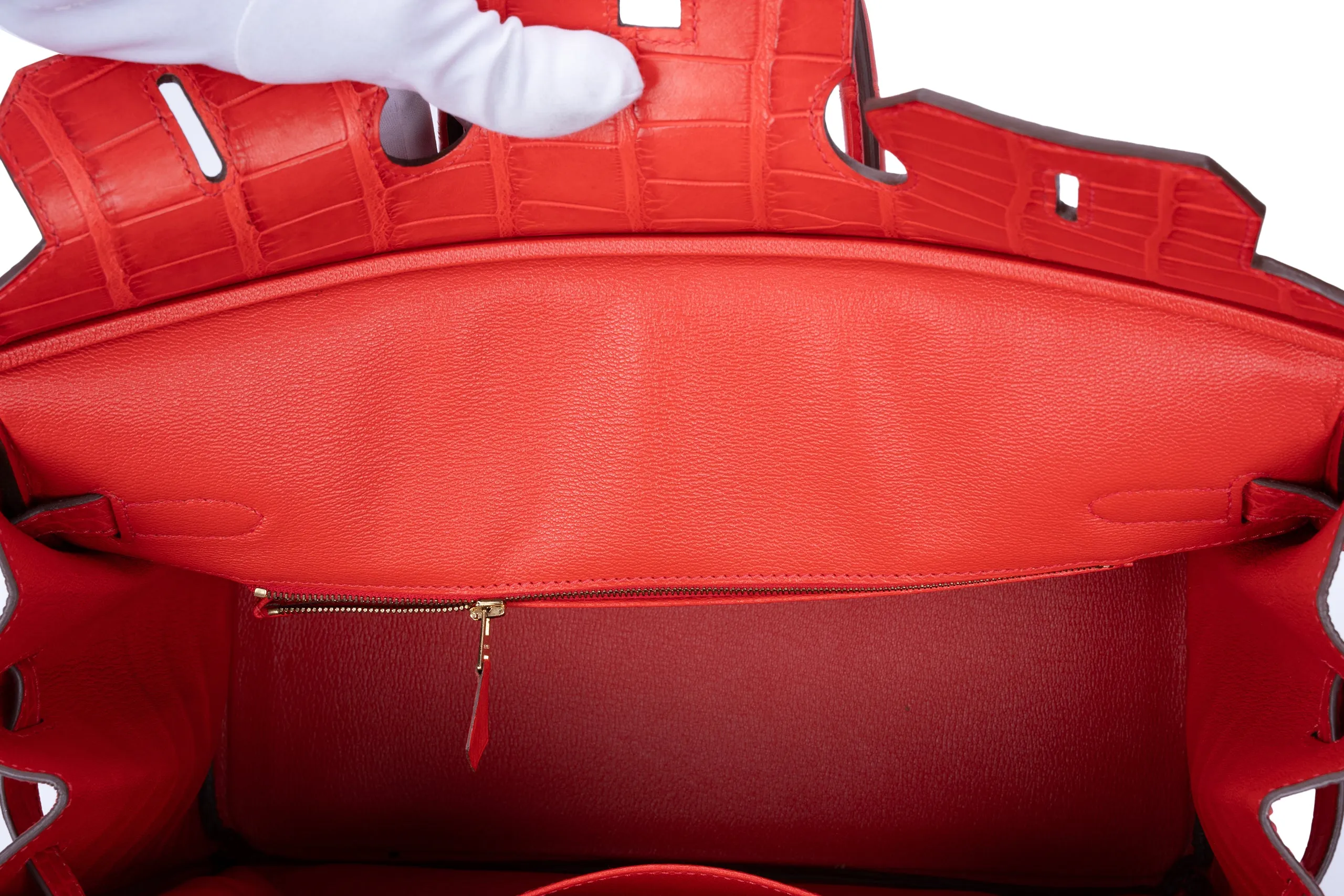 Hermès Birkin 35 Exotic Matte Alligator Geranium GHW