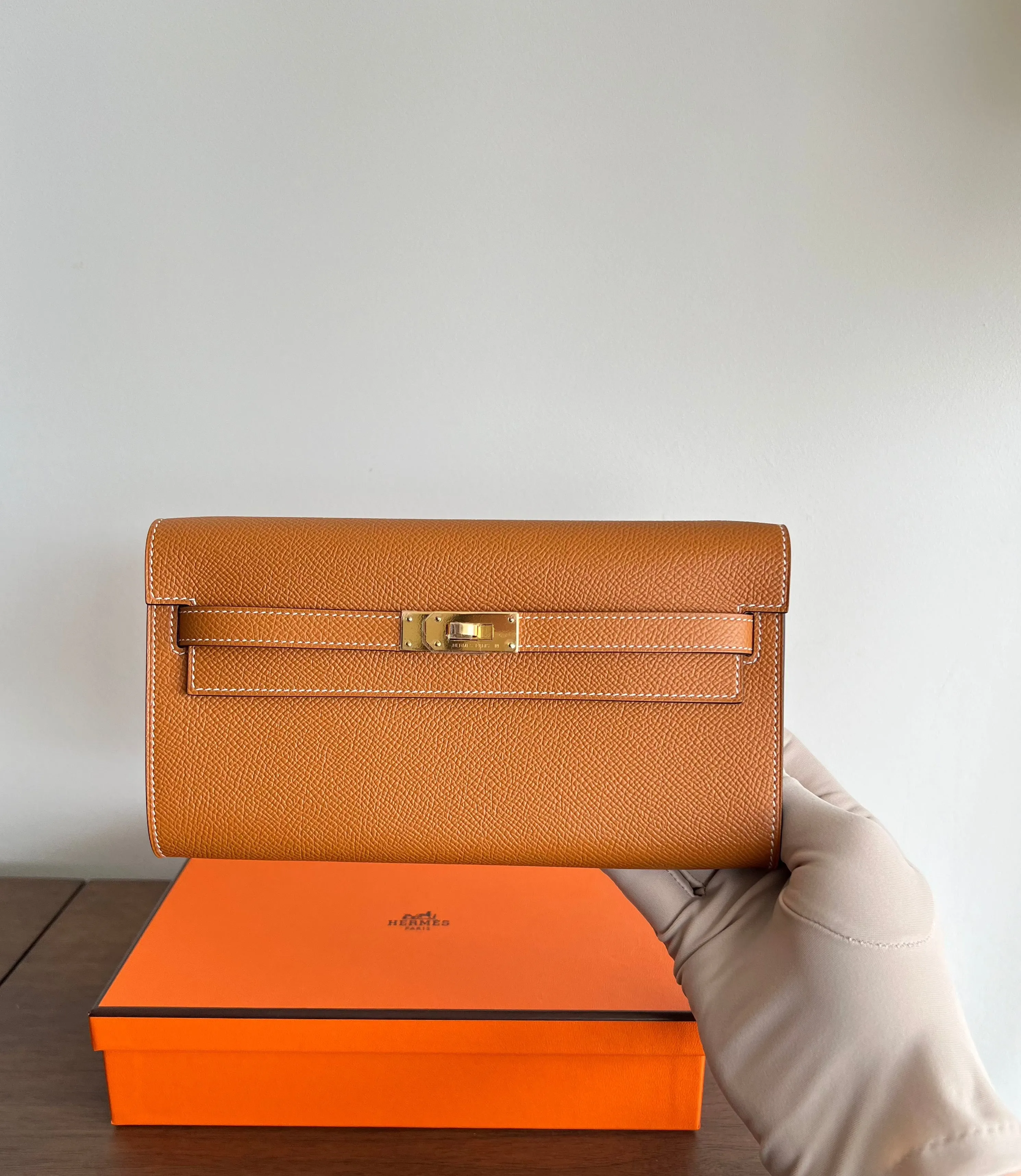Hermès Kelly To Go Toffee Epsom GHW