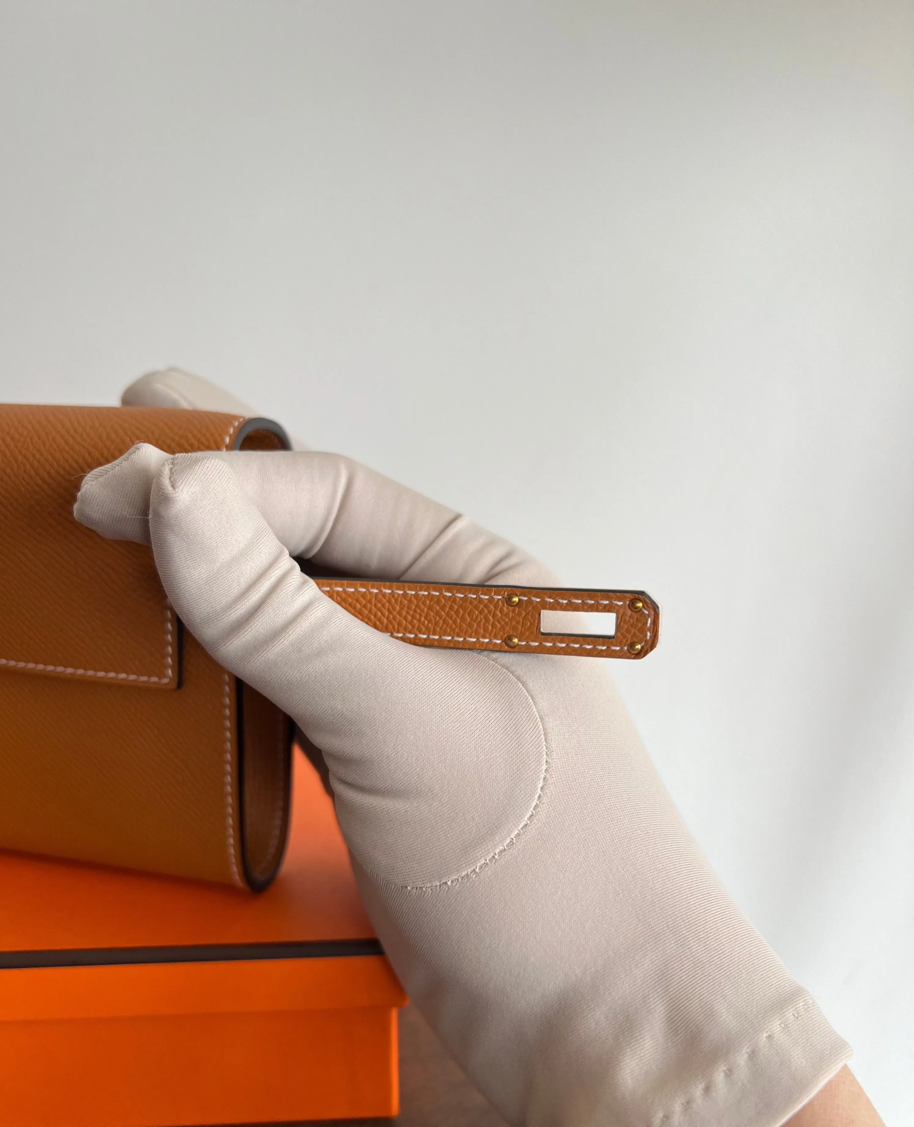 Hermès Kelly To Go Toffee Epsom GHW